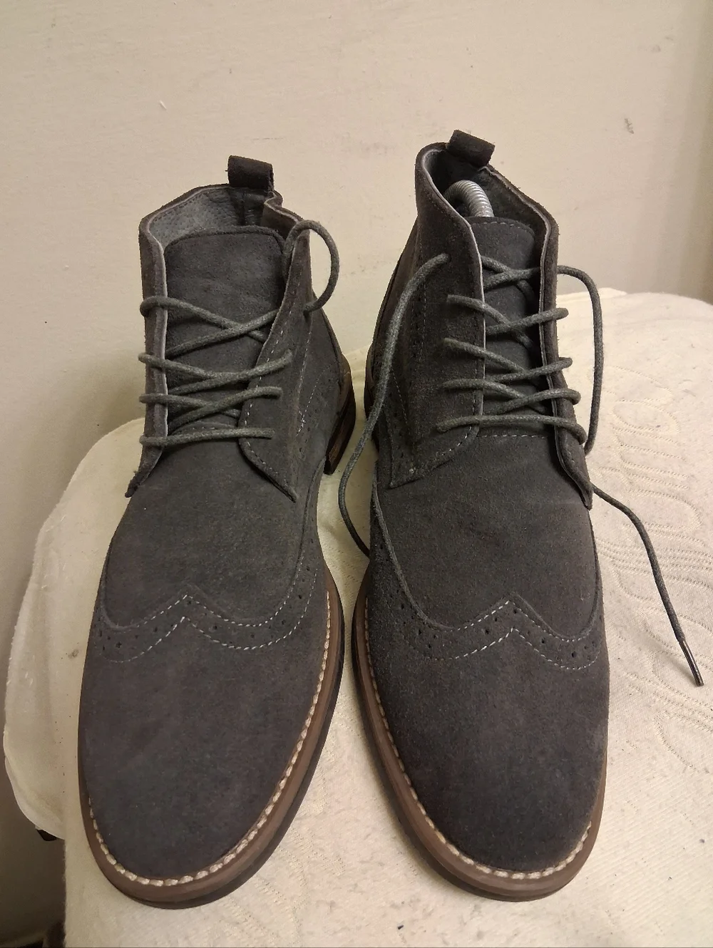 Men's Grey BRUNO MARC Suede Chukka Brogue Boots Size 8